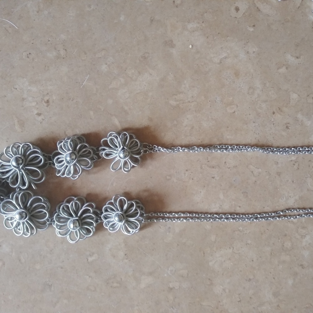 Necklace - Picture 3 of 3